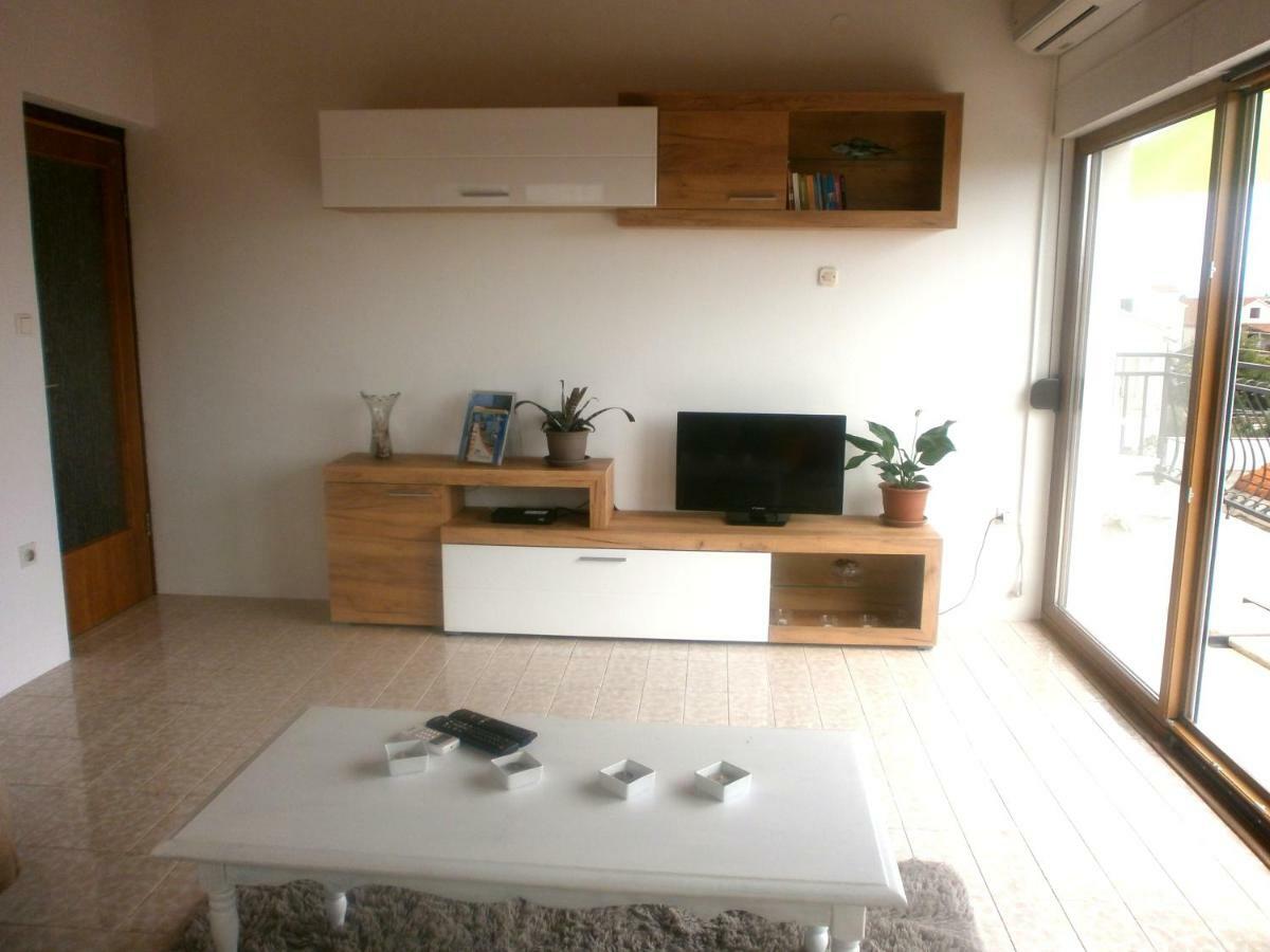 Apartmani Ljubica Kastela Exterior photo